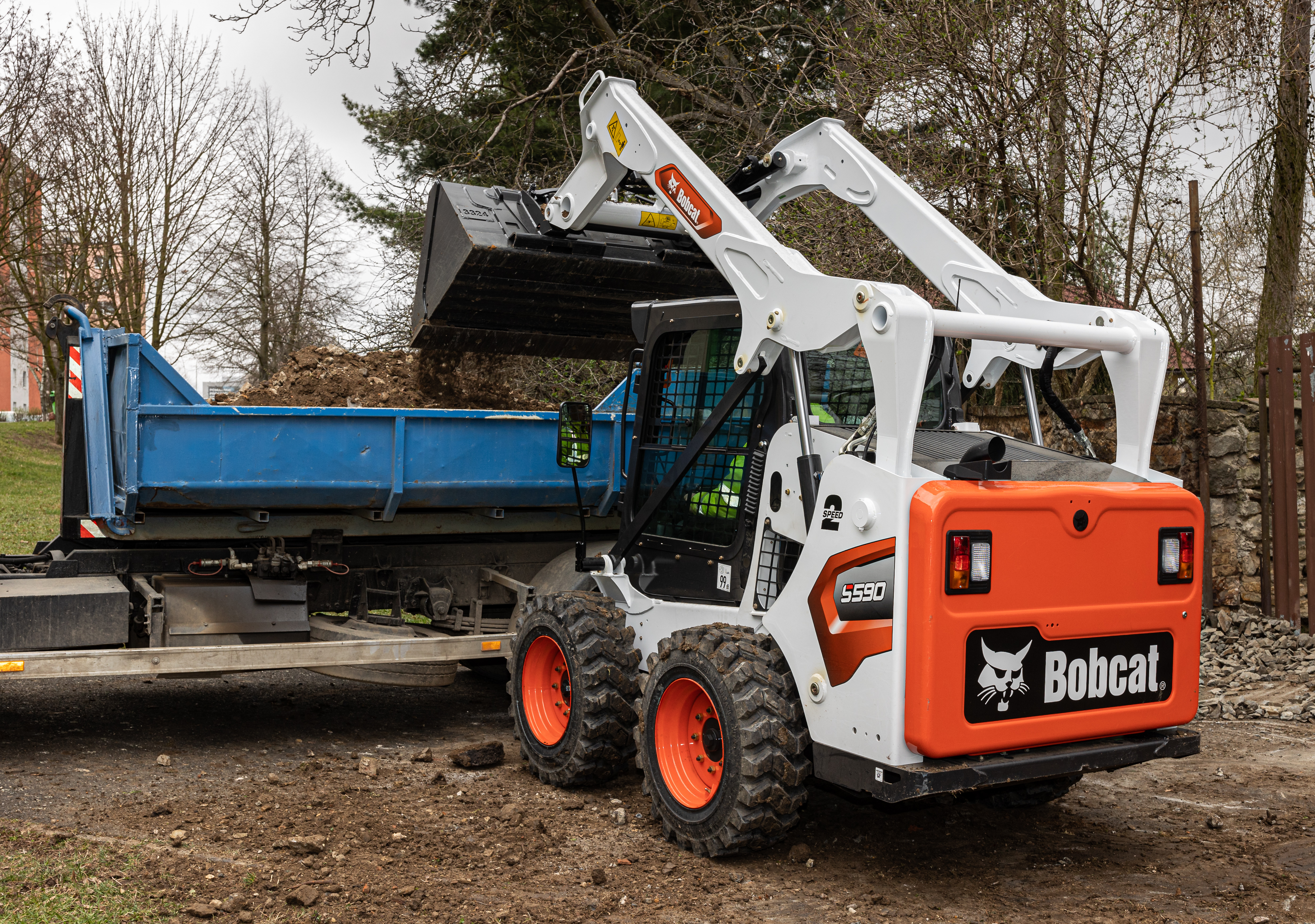 Maquina Bobcat em Trabalho